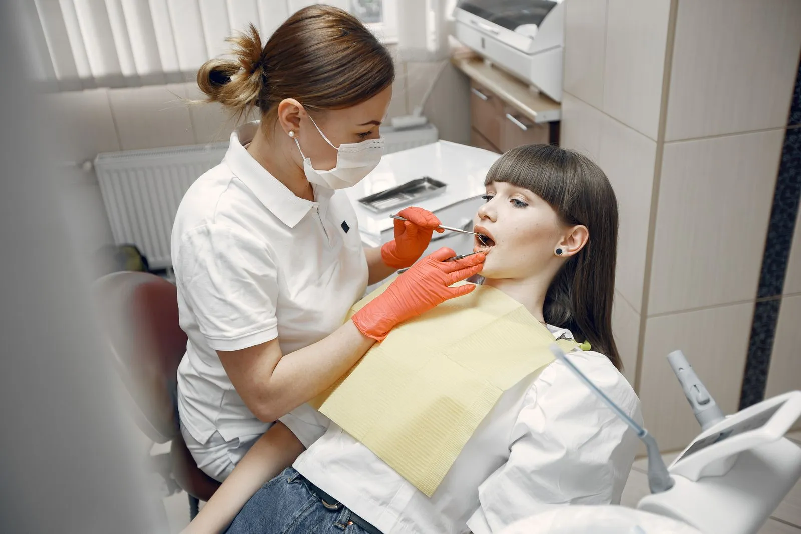 When Should a Child First Visit the Dentist?